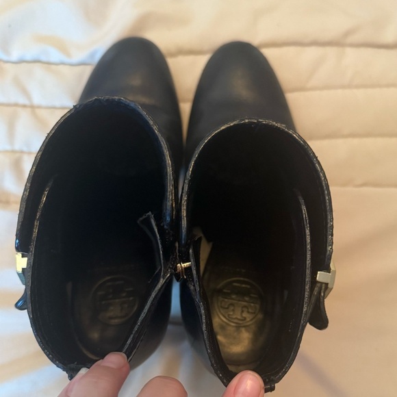 Tory Burch Black Leather Heeled Boots - Picture 9 of 10